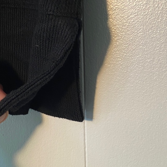 𝅺BANANA Republic waffle knit cowl neck sweater black Petite small - Picture 3 of 5